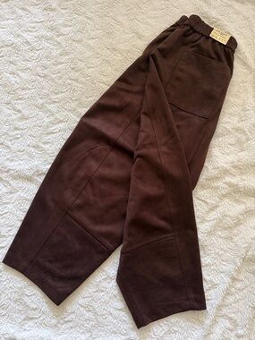 Max Studio Woman’s Dark Brown Elastic-Waist barrel leg Trousers